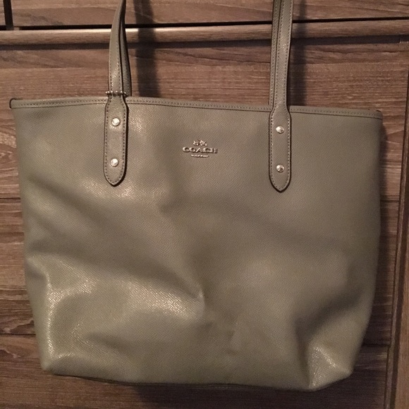 Coach handbag - Picture 1 of 3